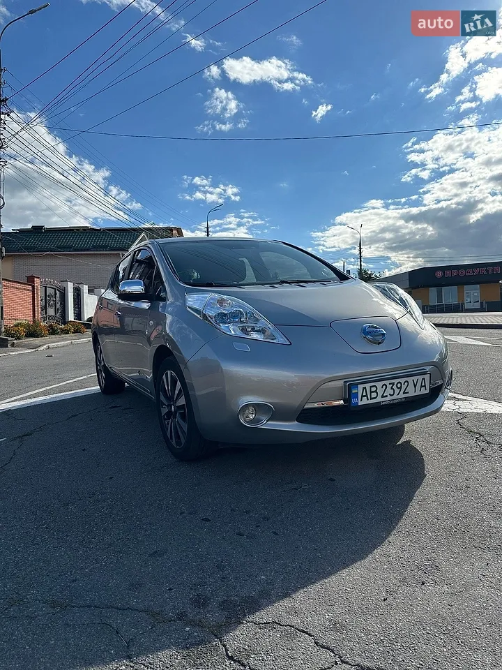 2015 Nissan Leaf - мініатюра 17