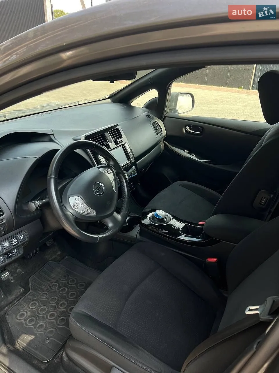 2015 Nissan Leaf - мініатюра 11