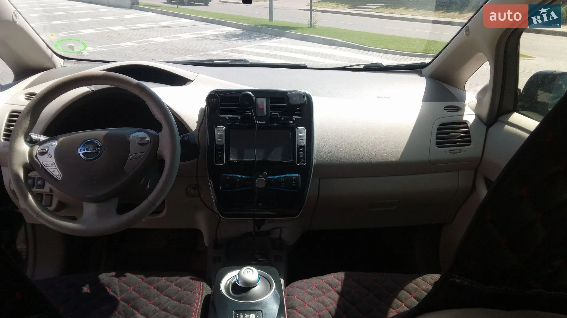 2012 Nissan Leaf - мініатюра 13