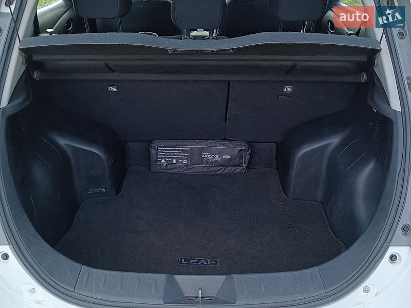 Хетчбек Nissan Leaf 2014 в Луцьку