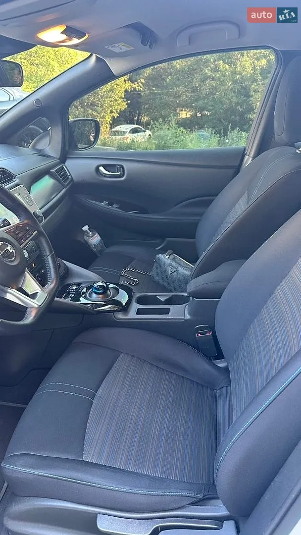 2020 Nissan Leaf - мініатюра 8
