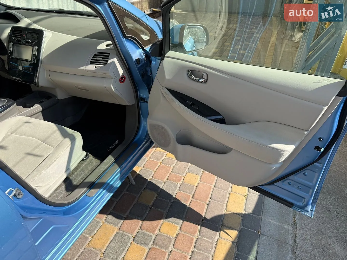 2012 Nissan Leaf - мініатюра 24