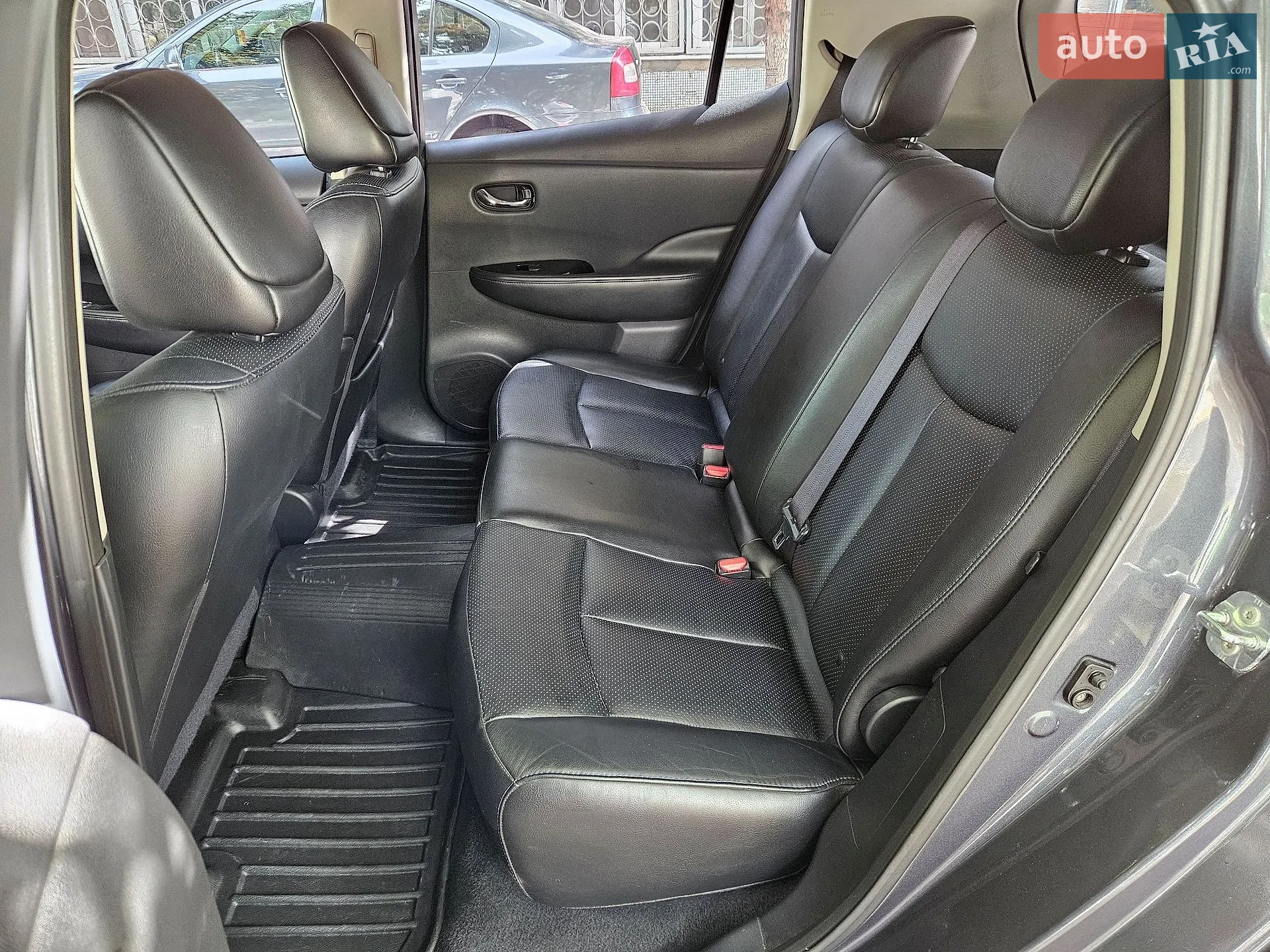 2013 Nissan Leaf - мініатюра 11