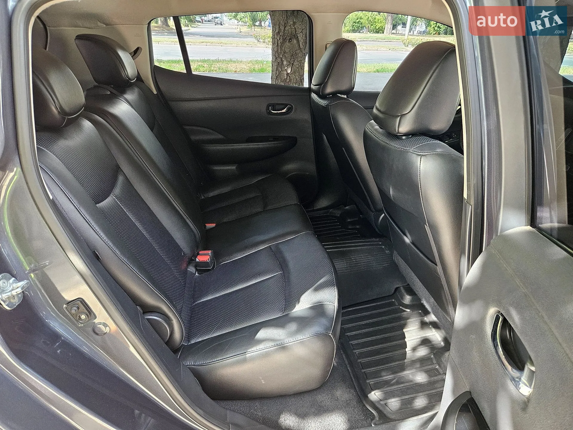 2013 Nissan Leaf - мініатюра 13