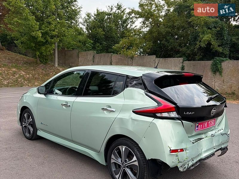 Хэтчбек Nissan Leaf 2018 в Ровно