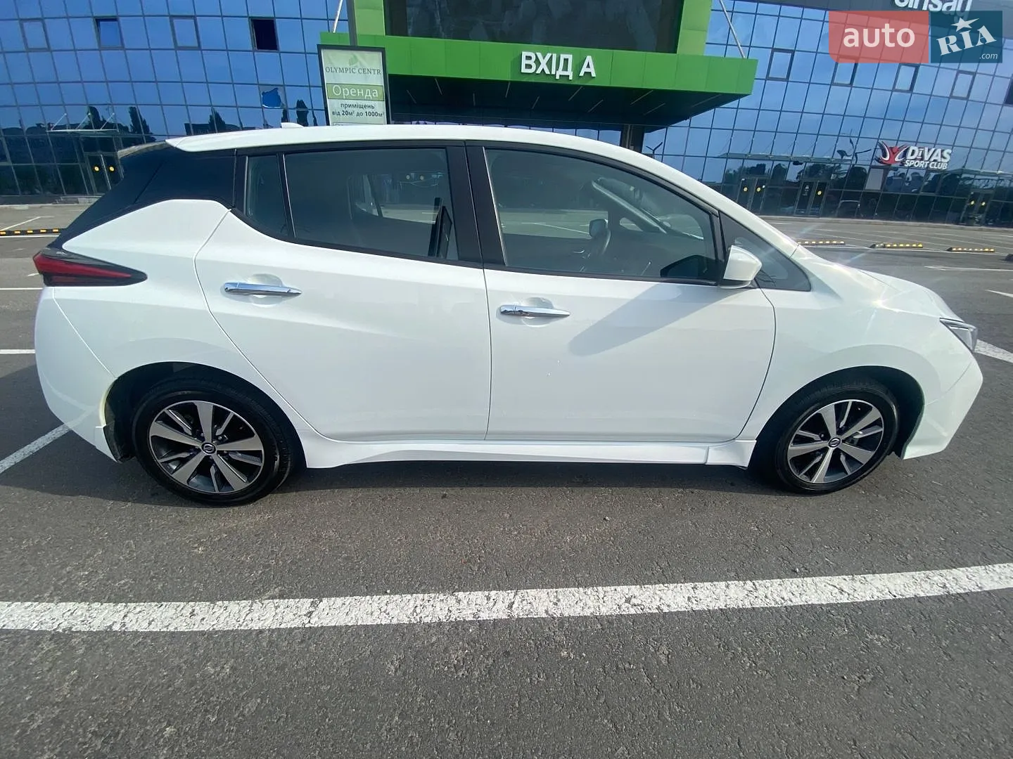 2022 Nissan Leaf - мініатюра 8