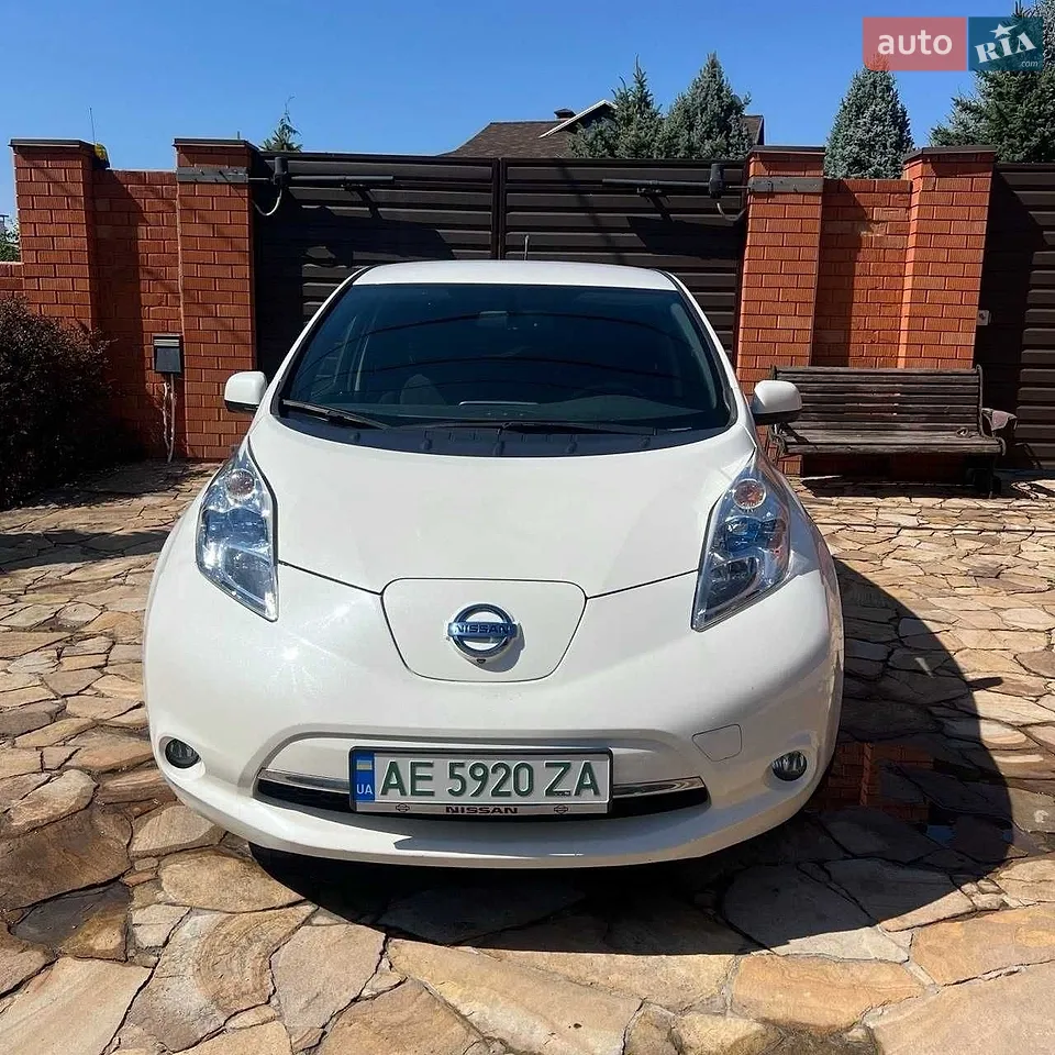 2013 Nissan Leaf - мініатюра 12