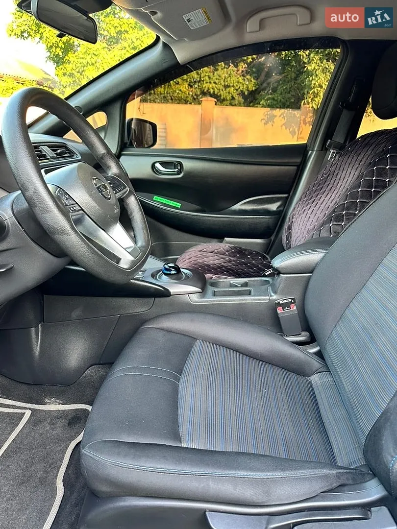 2022 Nissan Leaf - мініатюра 10