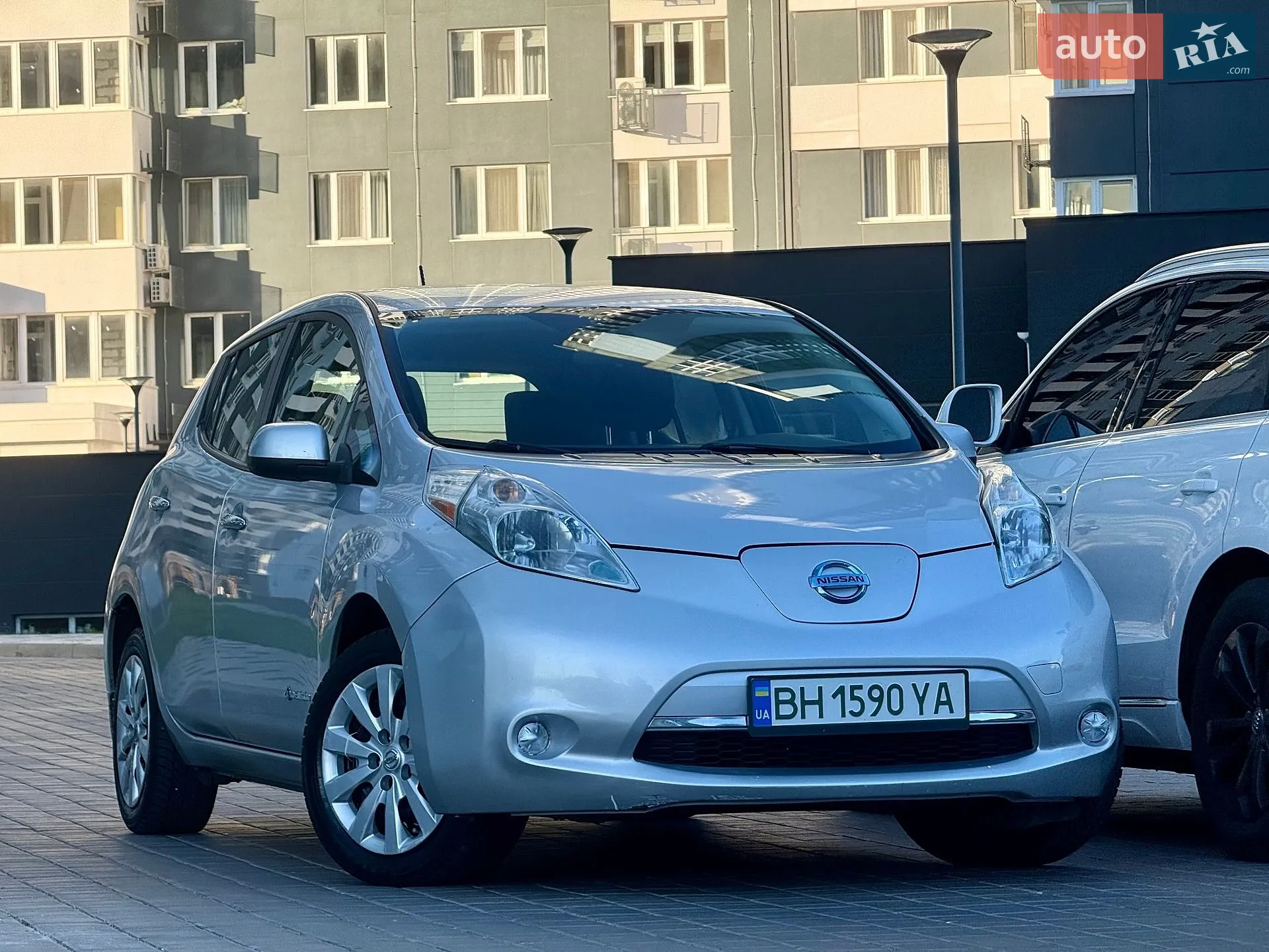 2016 Nissan Leaf - мініатюра 10