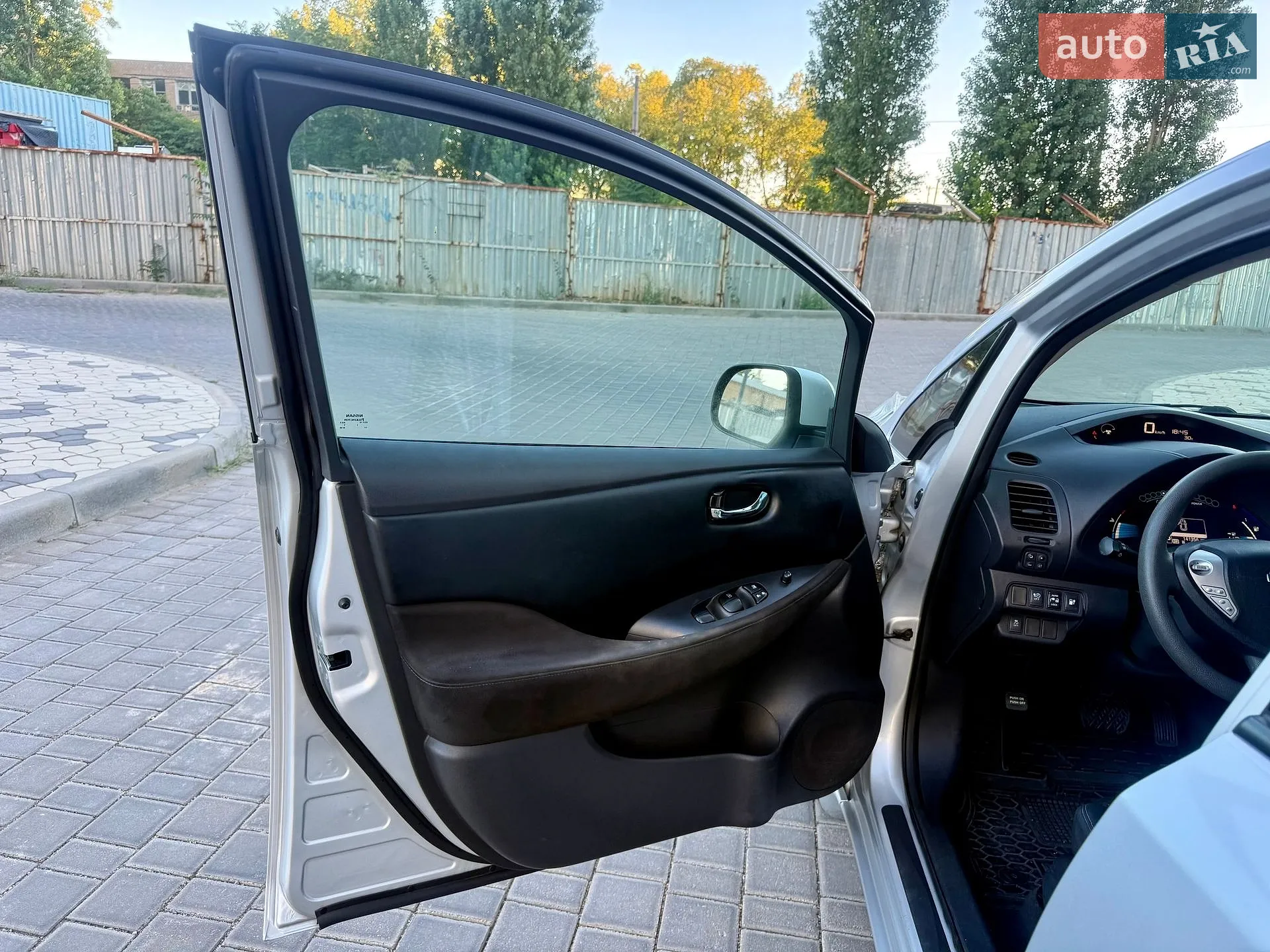2016 Nissan Leaf - мініатюра 23