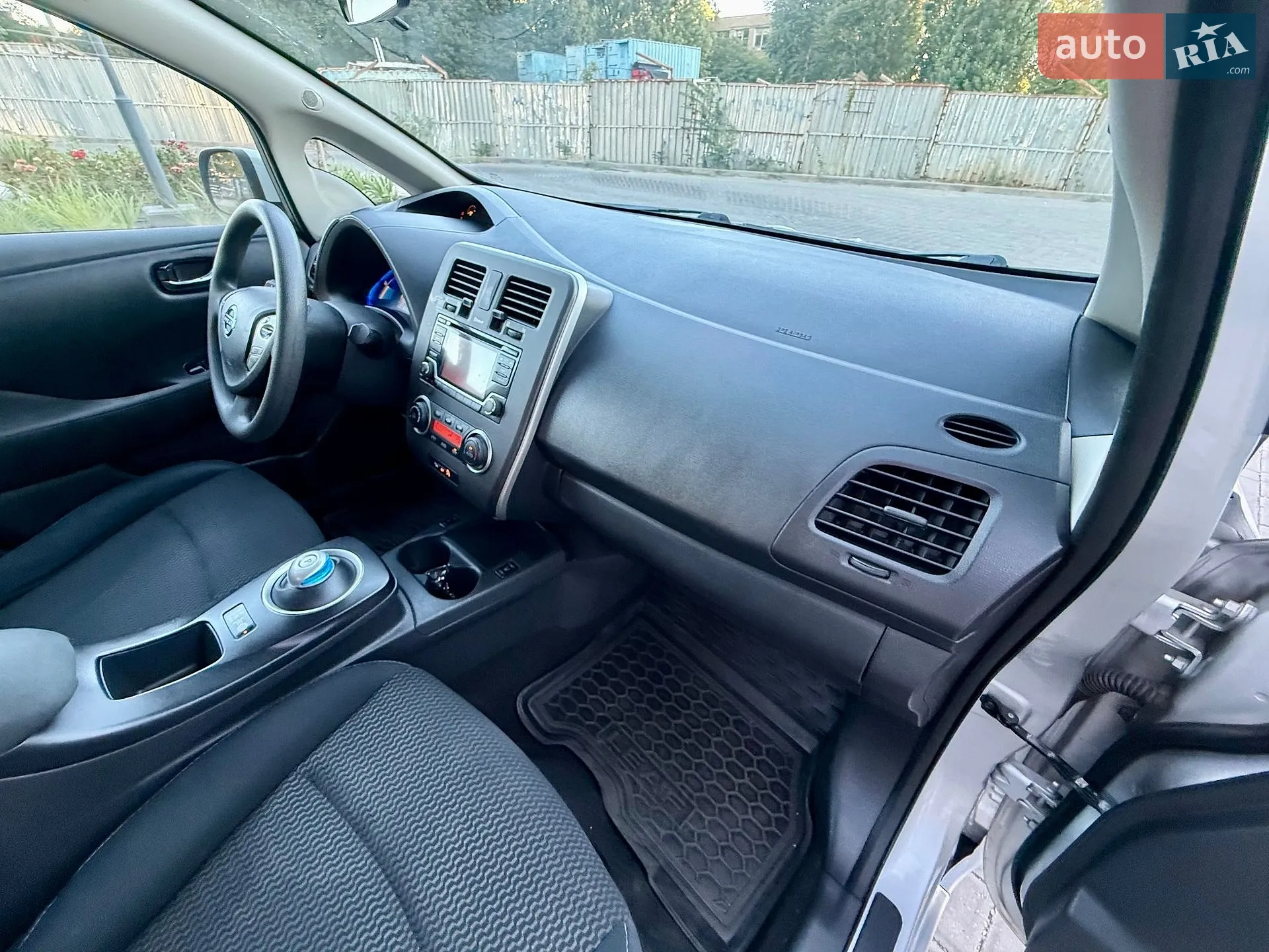 2016 Nissan Leaf - мініатюра 42