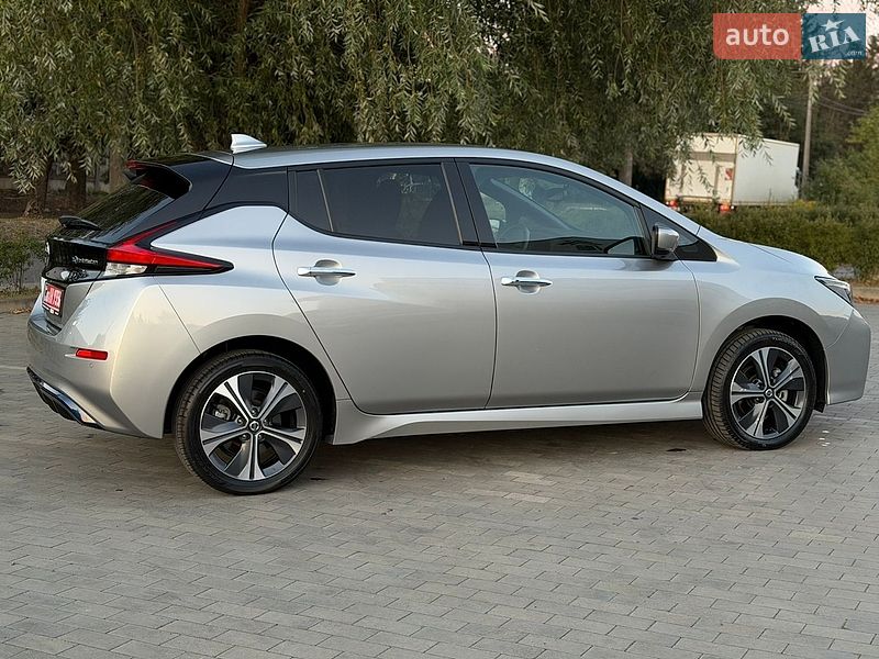 Хэтчбек Nissan Leaf 2021 в Луцке