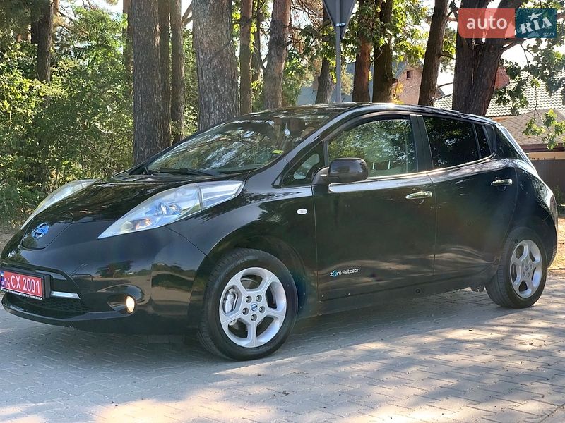 Хэтчбек Nissan Leaf 2012 в Львове