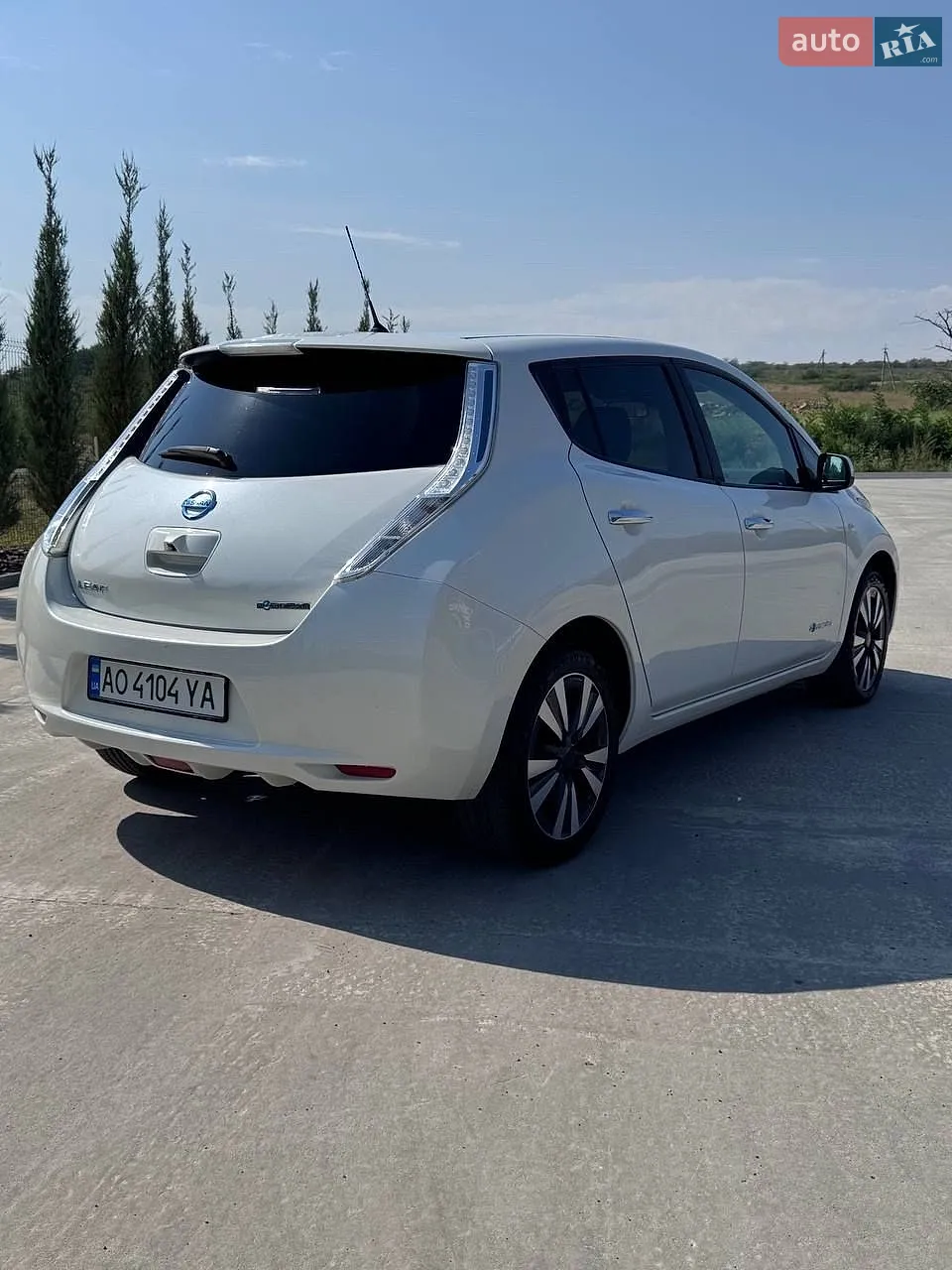 2016 Nissan Leaf - мініатюра 12