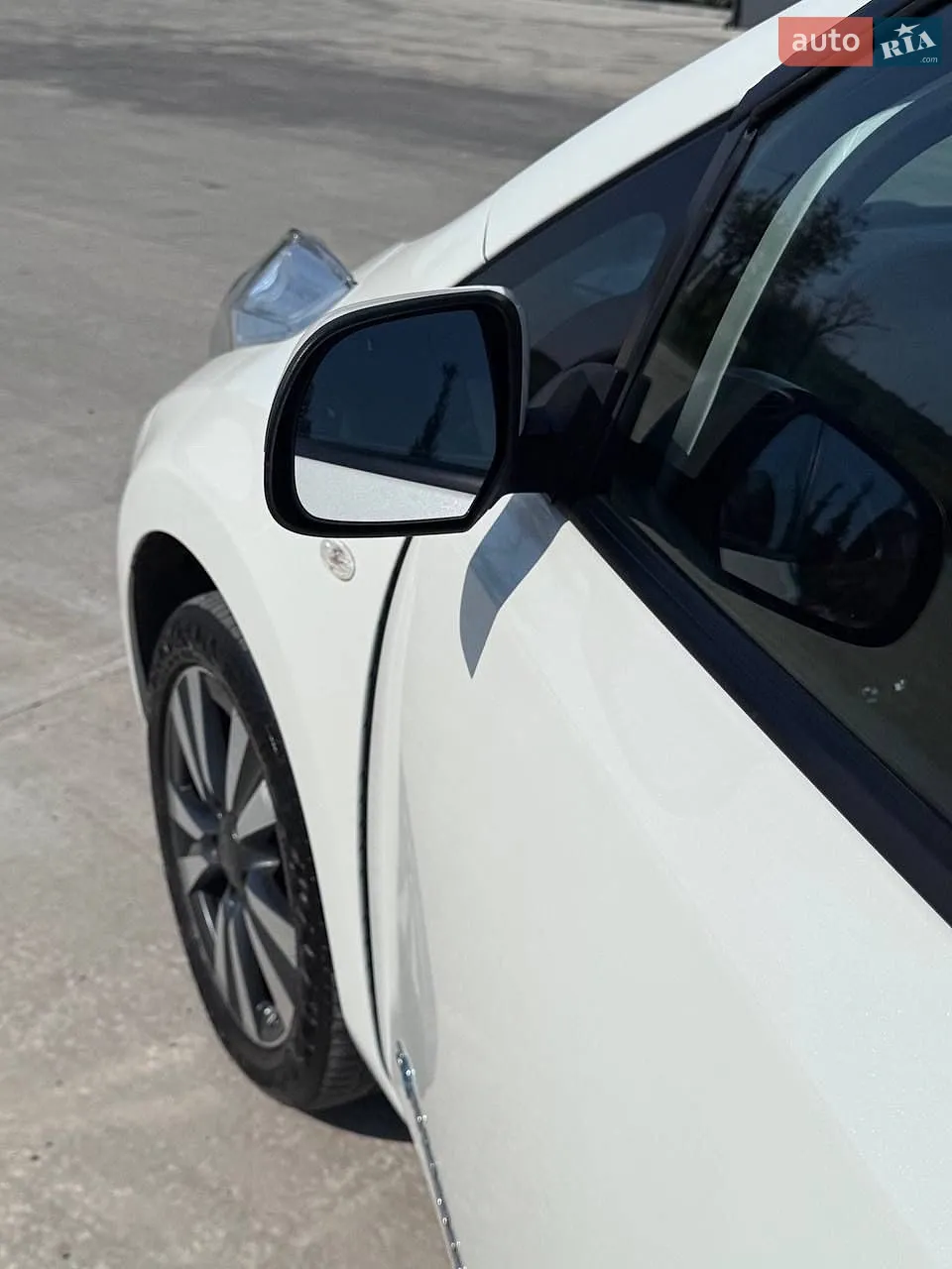 2016 Nissan Leaf - мініатюра 15