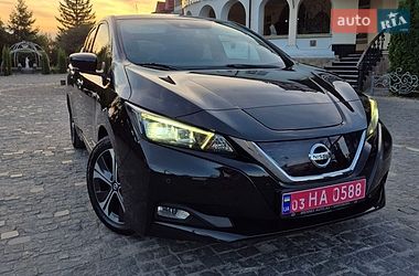 Хэтчбек Nissan Leaf 2018 в Золочеве фото Хэтчбек Nissan Leaf 2018 в Золочеве
