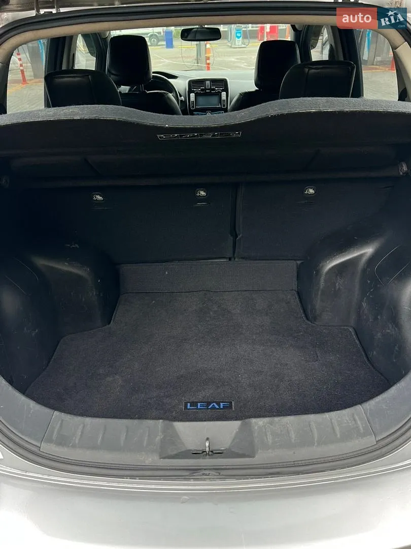 2013 Nissan Leaf - мініатюра 10