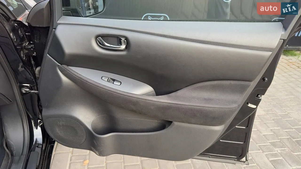 2014 Nissan Leaf - мініатюра 32