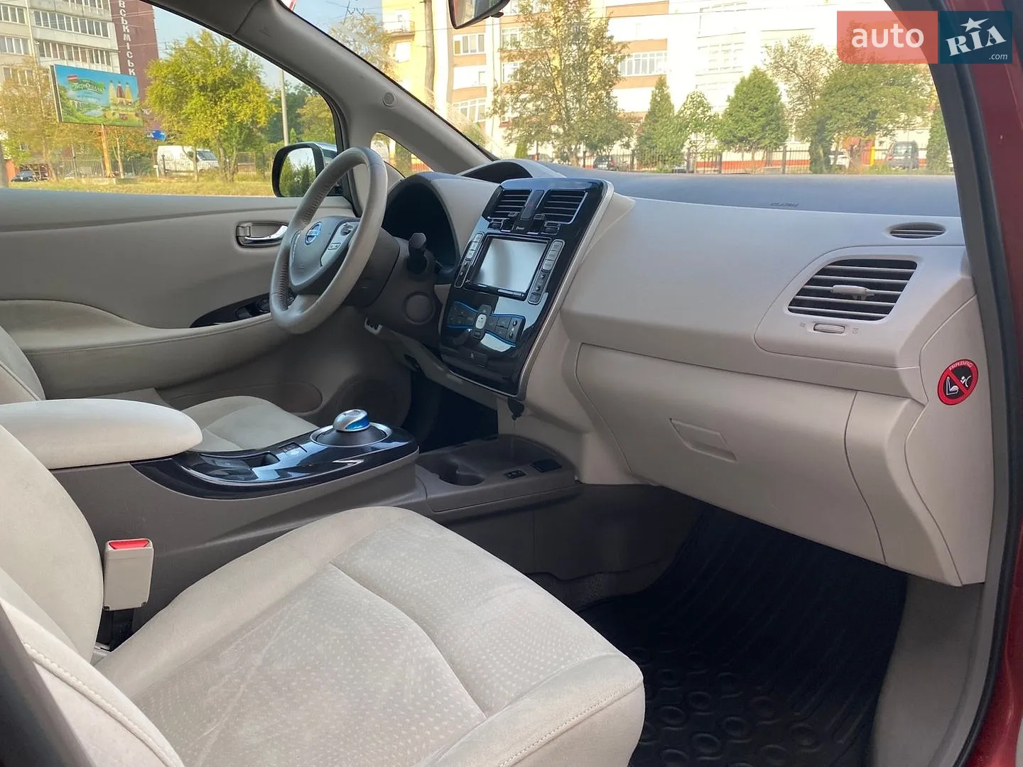 2012 Nissan Leaf - мініатюра 9