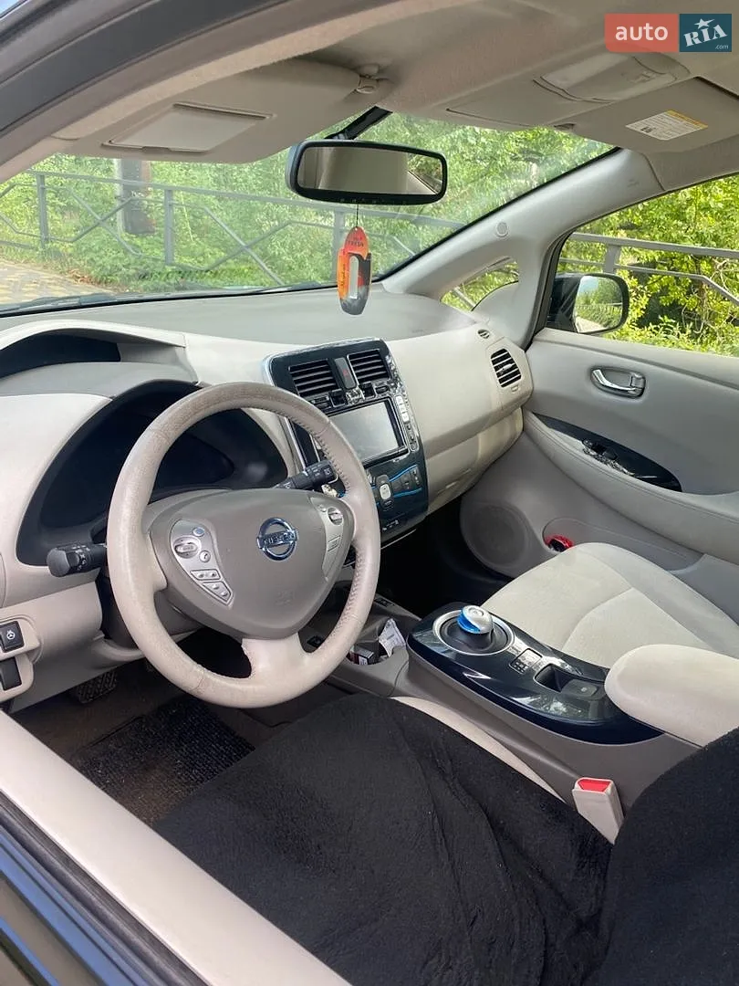 2012 Nissan Leaf - мініатюра 9