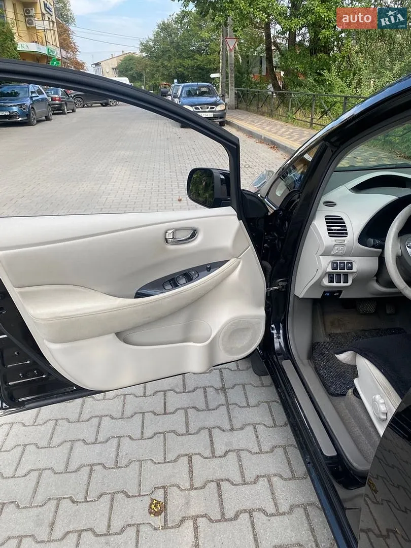 2012 Nissan Leaf - мініатюра 11