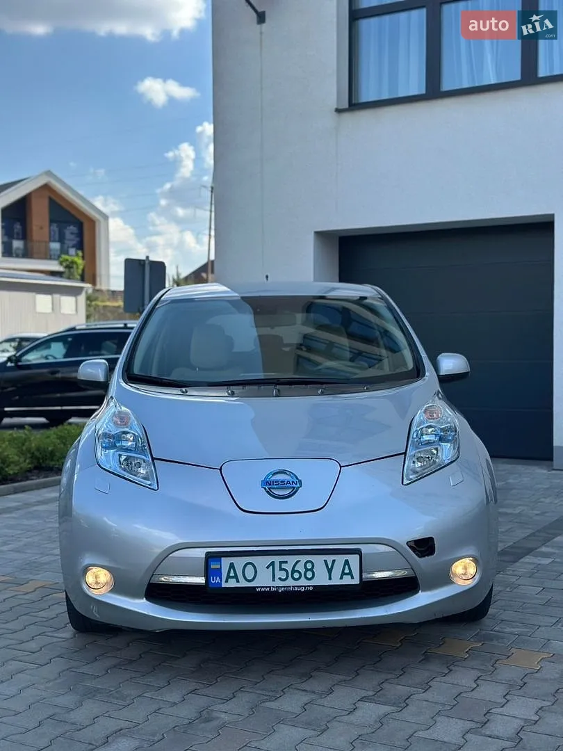 2012 Nissan Leaf - мініатюра 10