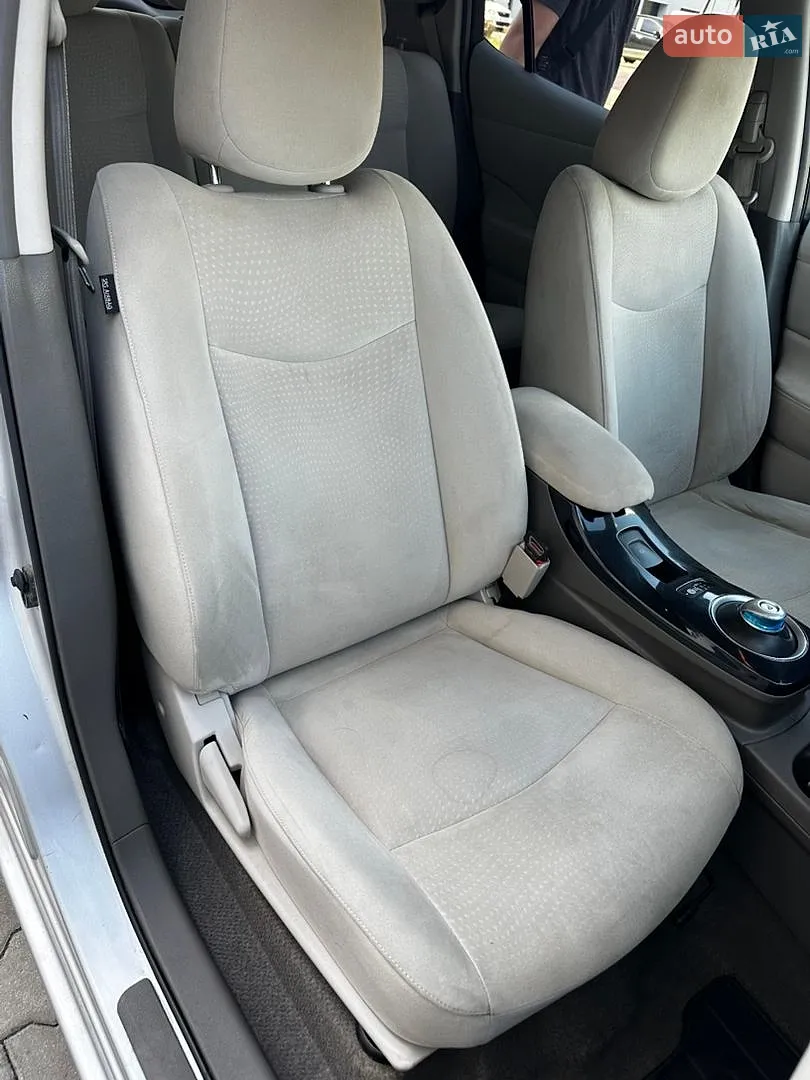 2012 Nissan Leaf - мініатюра 15