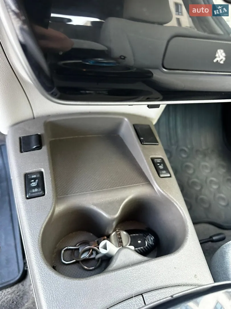 2012 Nissan Leaf - мініатюра 18