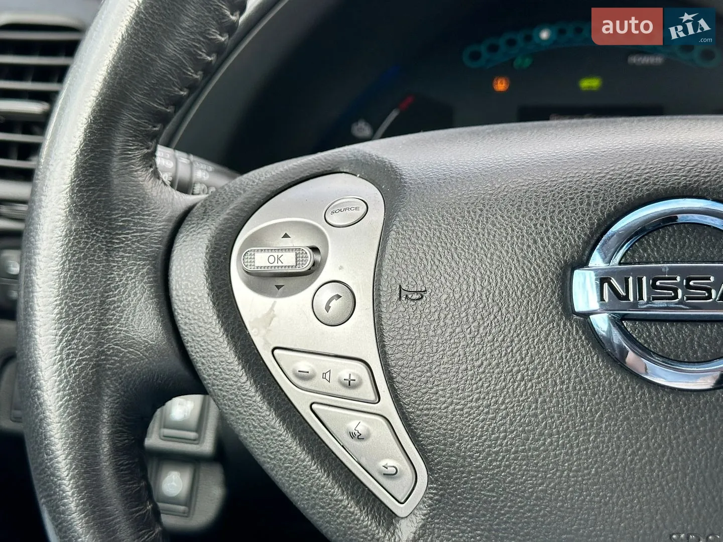 2017 Nissan Leaf - мініатюра 46