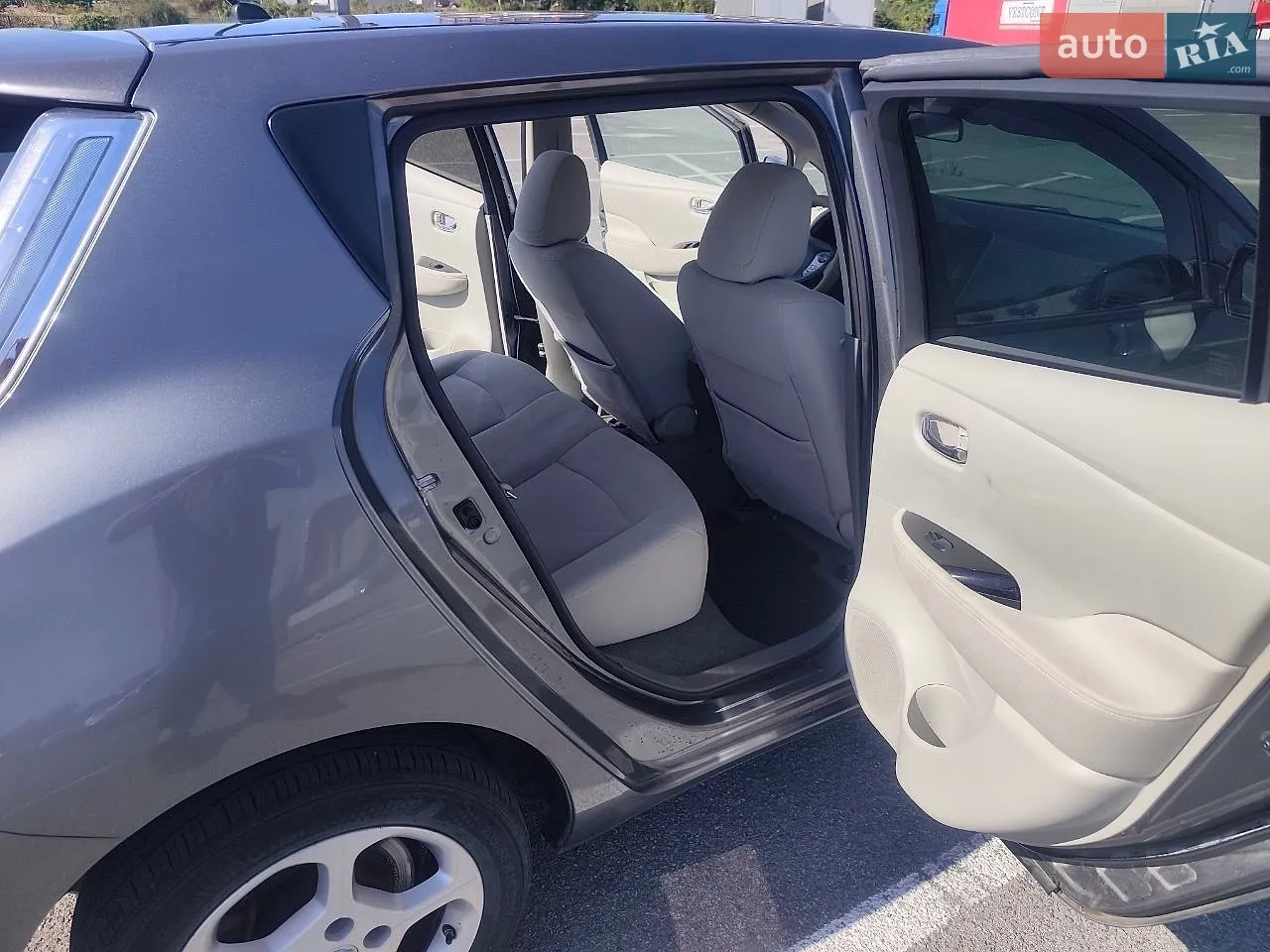 2014 Nissan Leaf - мініатюра 12