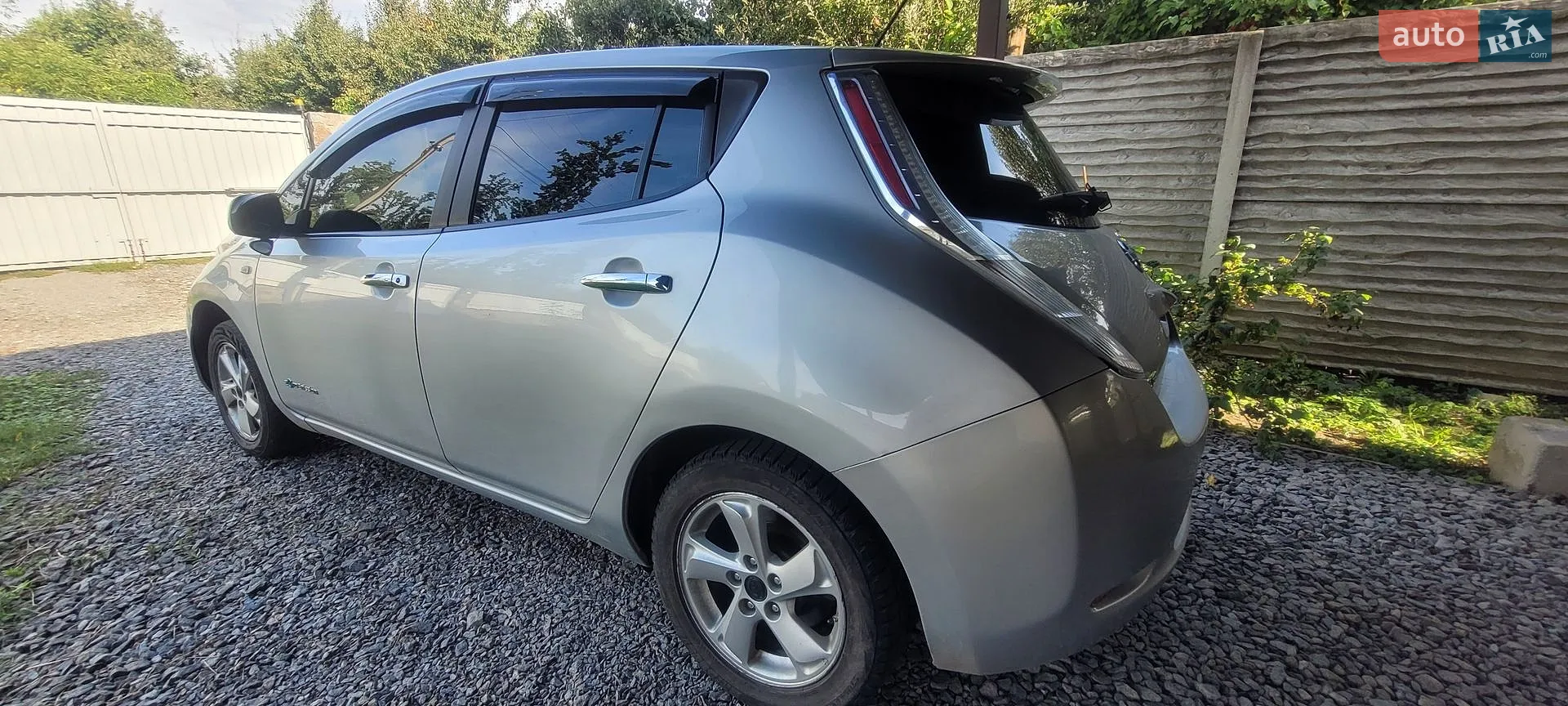 2015 Nissan Leaf - мініатюра 8