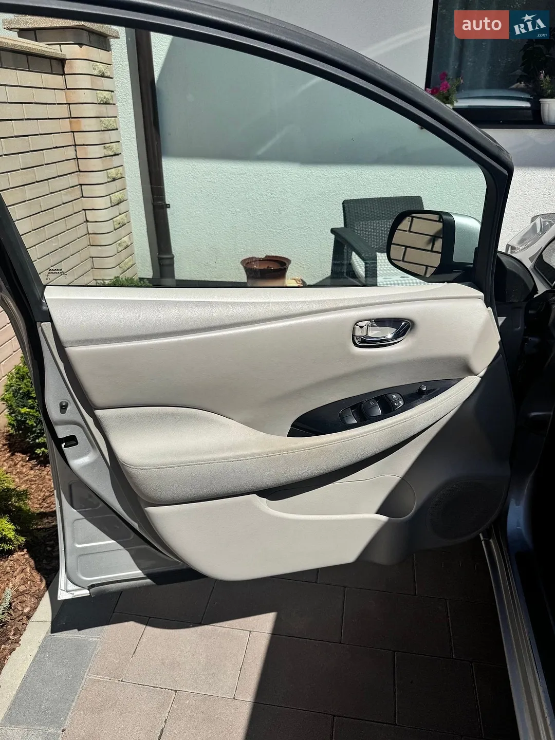 2013 Nissan Leaf - мініатюра 16
