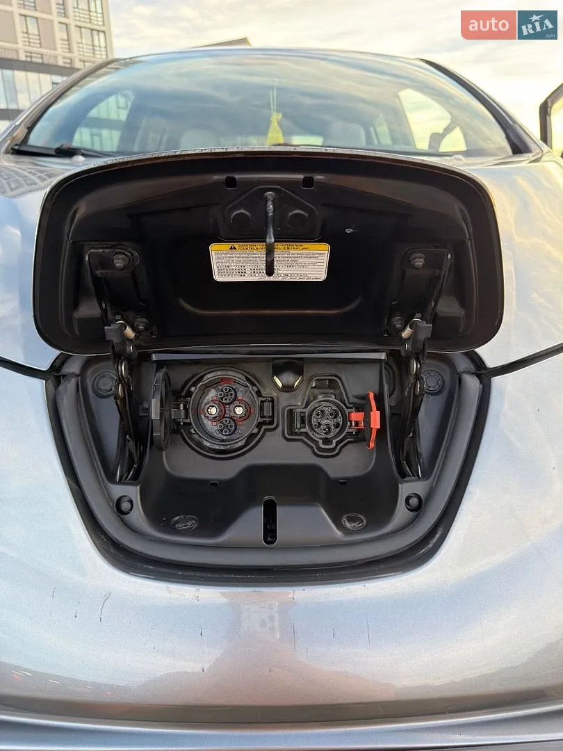 2014 Nissan Leaf - мініатюра 14