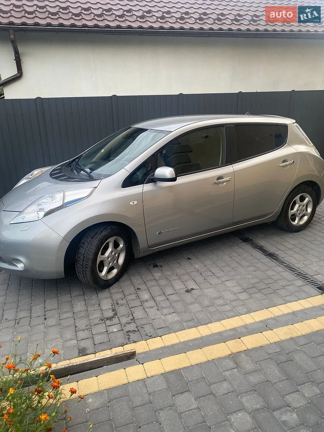 2017 Nissan Leaf - мініатюра 4