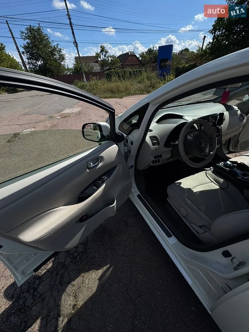 2011 Nissan Leaf - мініатюра 10