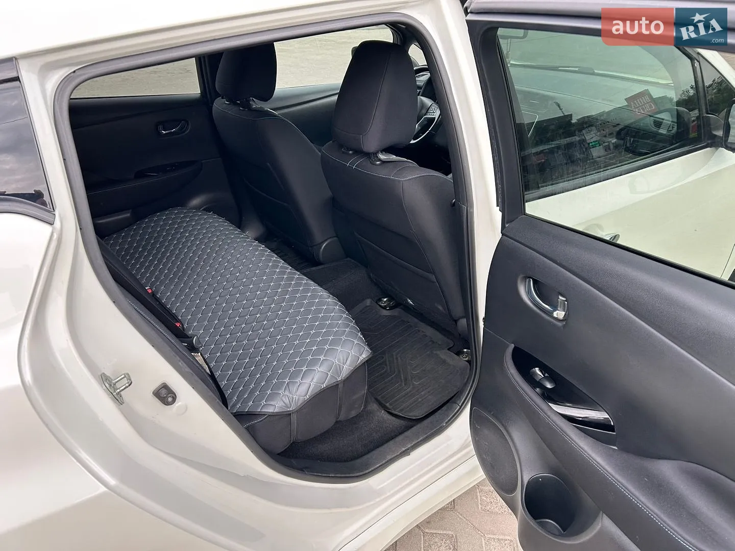 2018 Nissan Leaf - мініатюра 11