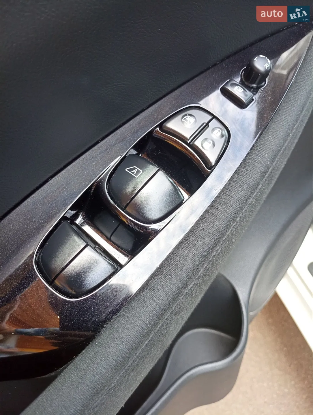 2013 Nissan Leaf - мініатюра 12