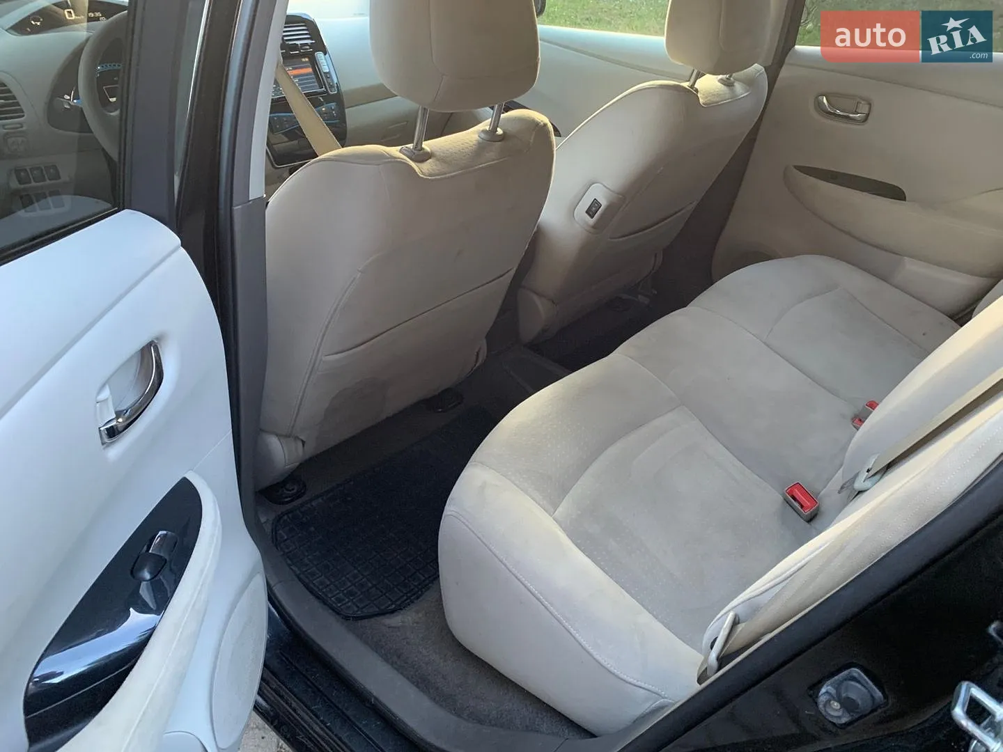 2012 Nissan Leaf - мініатюра 8