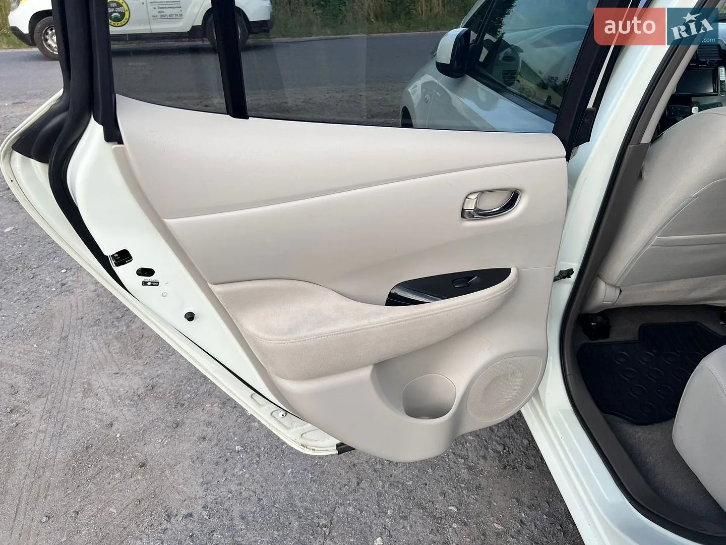 2012 Nissan Leaf - мініатюра 17
