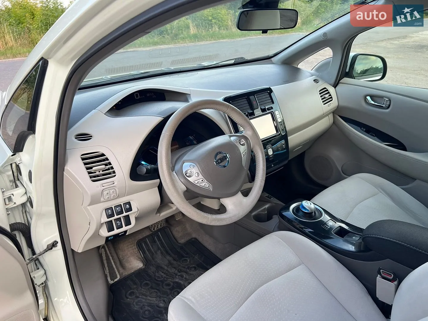2012 Nissan Leaf - мініатюра 15