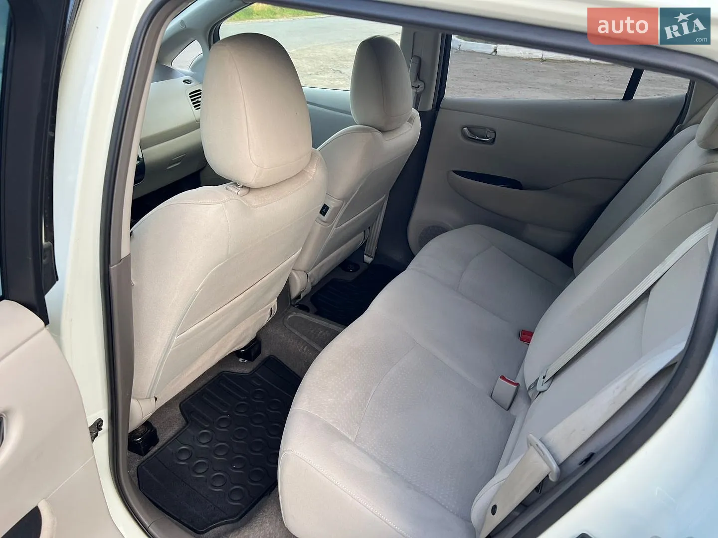2012 Nissan Leaf - мініатюра 18