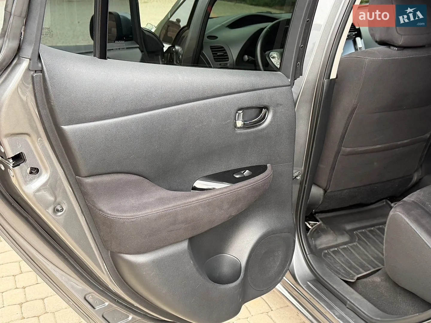 2015 Nissan Leaf - мініатюра 33