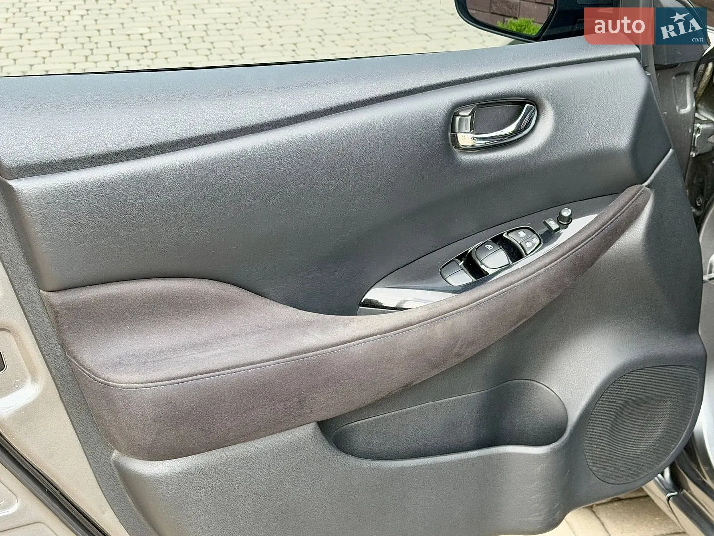 2015 Nissan Leaf - мініатюра 40