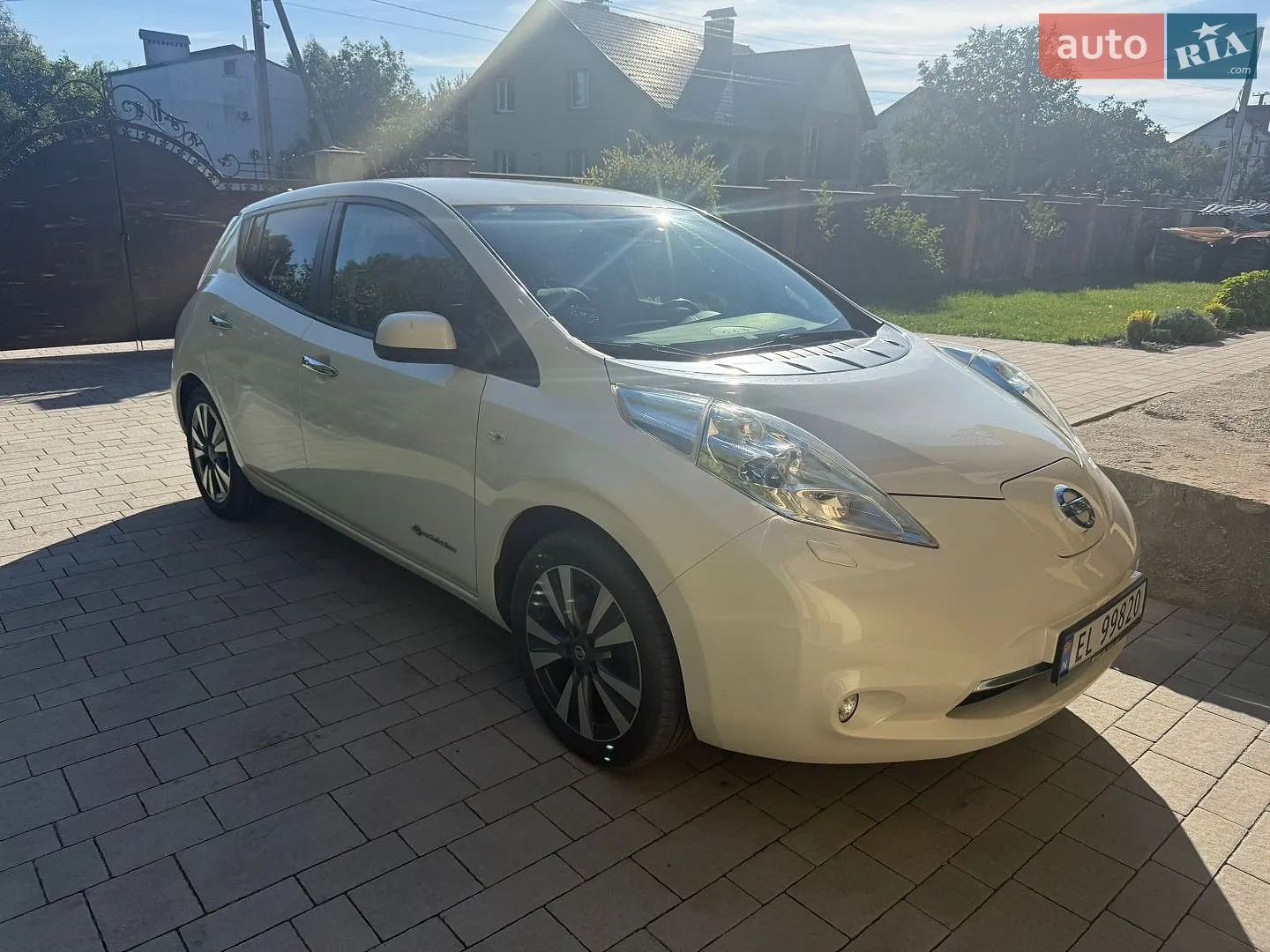 2016 Nissan Leaf - мініатюра 2