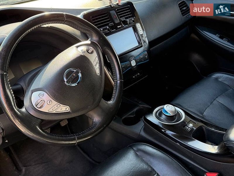 Хэтчбек Nissan Leaf 2013 в Жмеринке