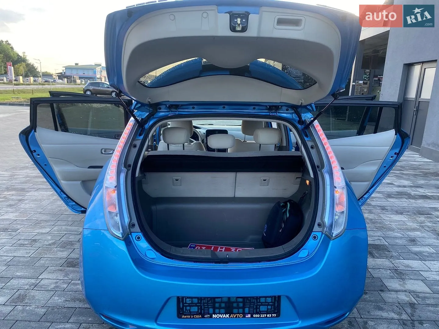 2012 Nissan Leaf - мініатюра 5