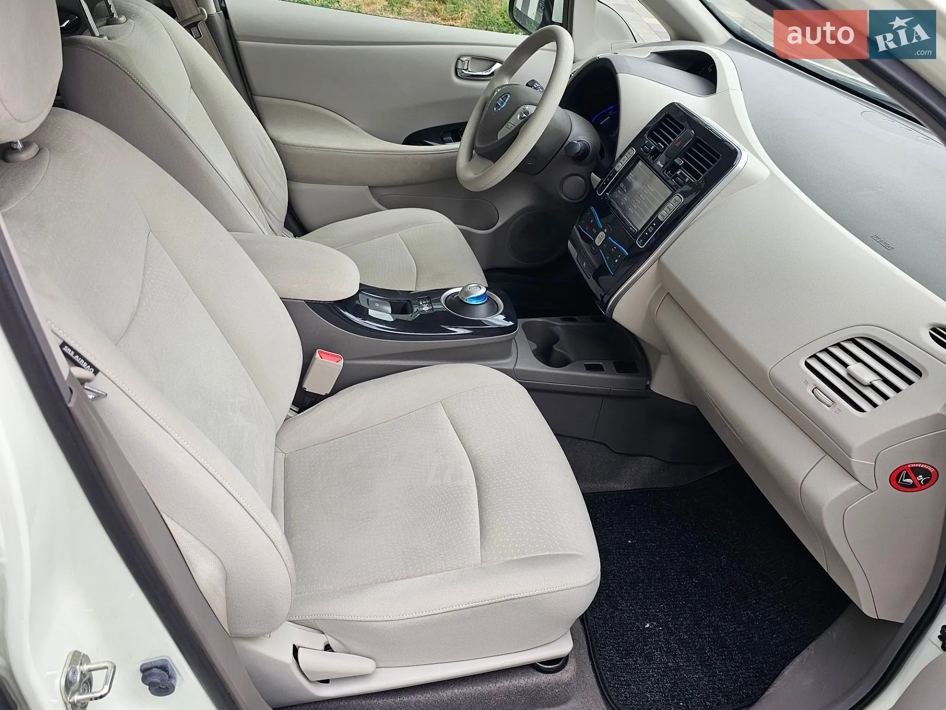 2012 Nissan Leaf - мініатюра 17