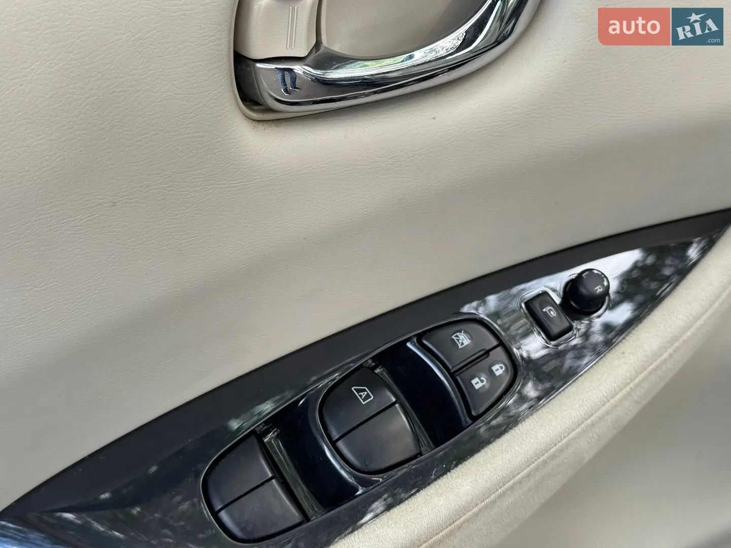 2012 Nissan Leaf - мініатюра 10