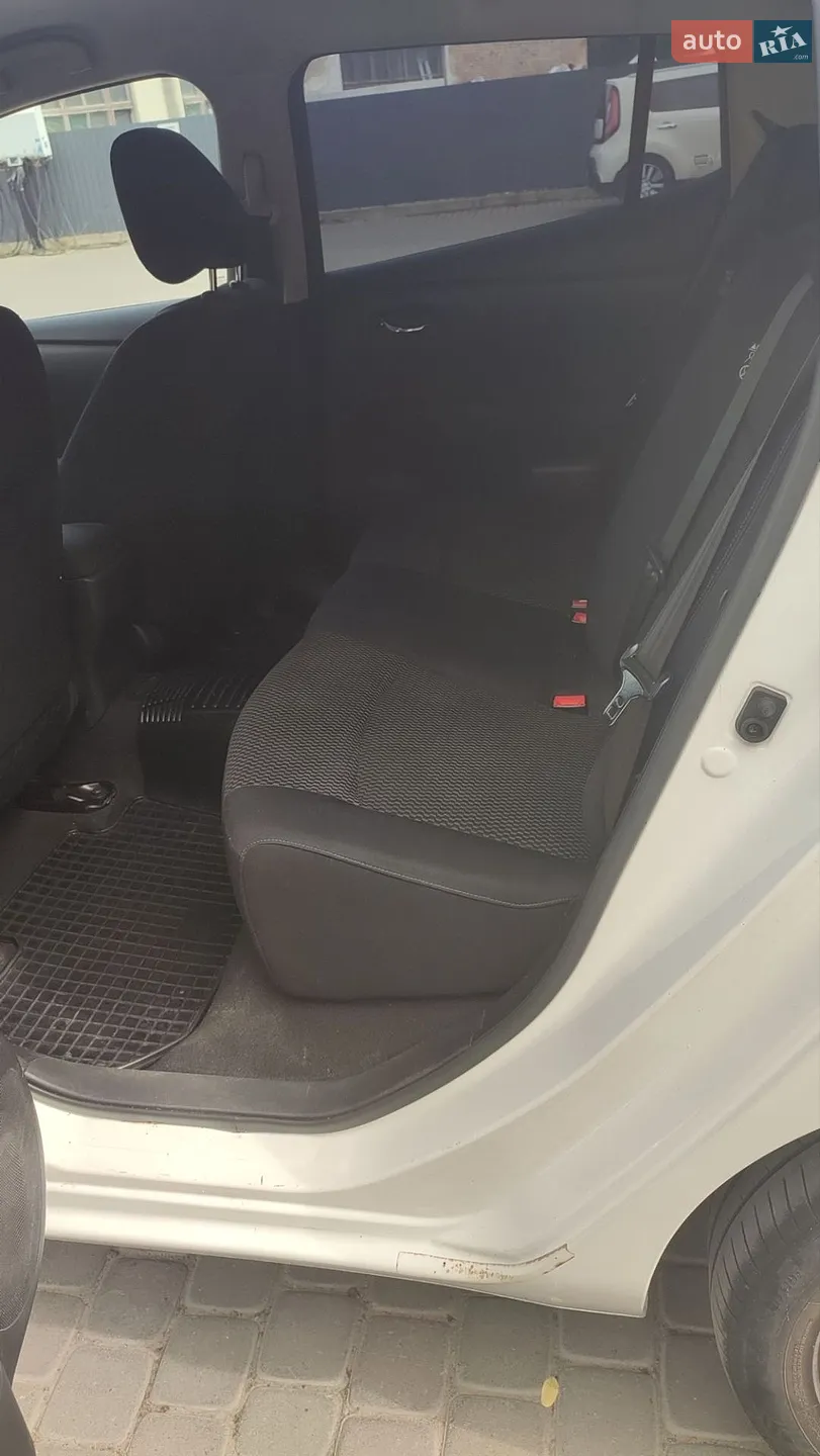 2015 Nissan Leaf - мініатюра 9