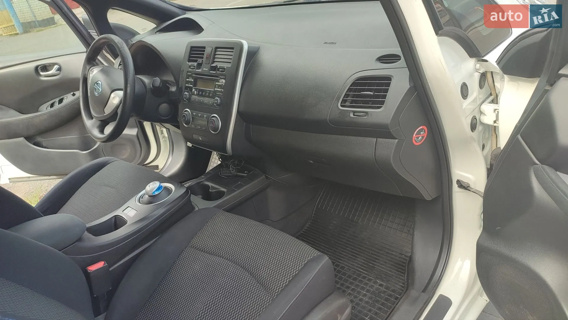 2015 Nissan Leaf - мініатюра 14